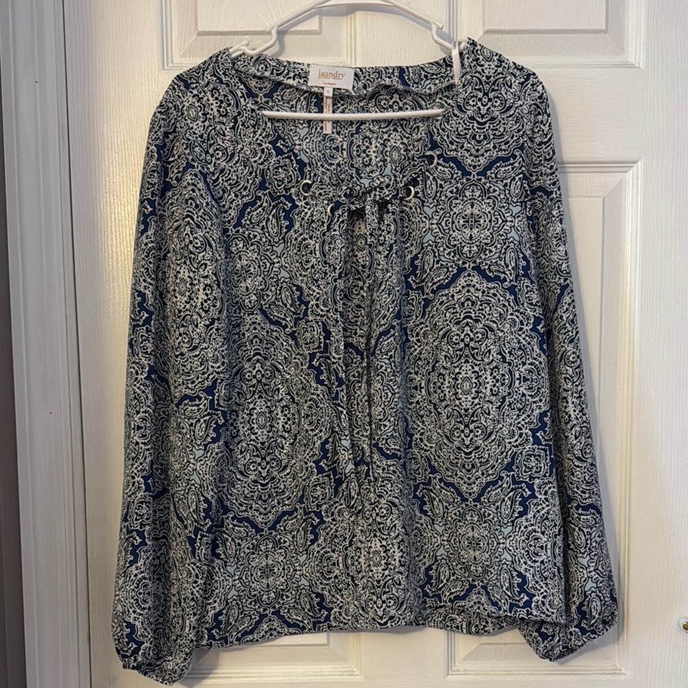 Women's Blue and White Patterned Top -Laundry by Shelli Segal
